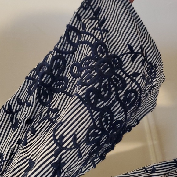 Profile Apparel Top - Picture 5 of 5